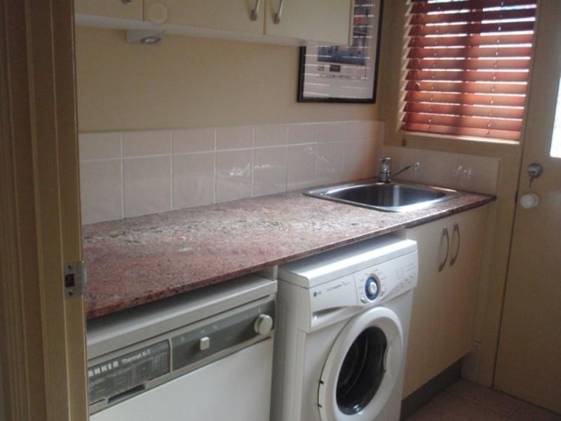 5 Metricup Court, Mermaid Waters QLD 4218