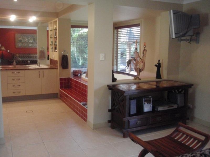 5 Metricup Court, Mermaid Waters QLD 4218