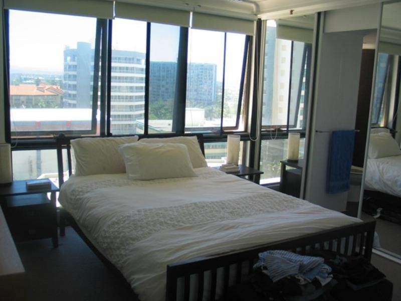 34 ‘Aegean’, 30 Laycock Street, Surfers Paradise QLD 4217