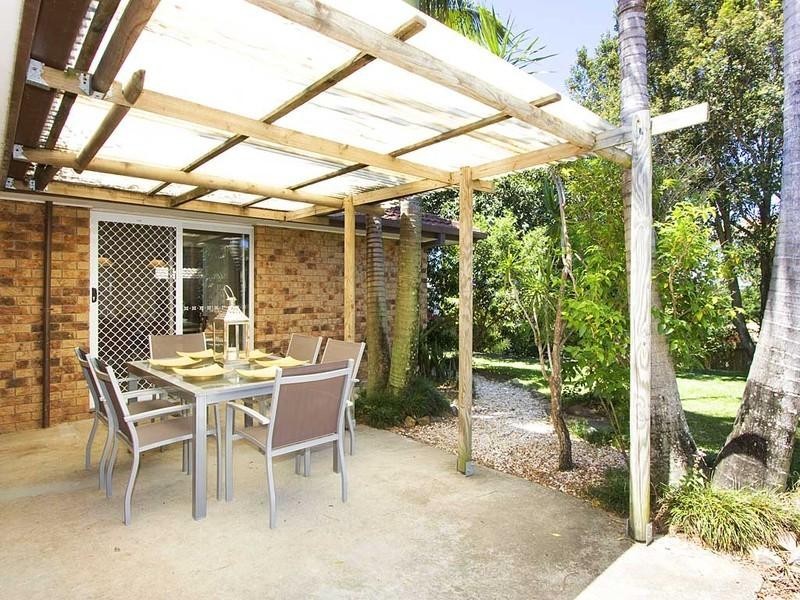 42 Marble Drive, Carrara QLD 4211