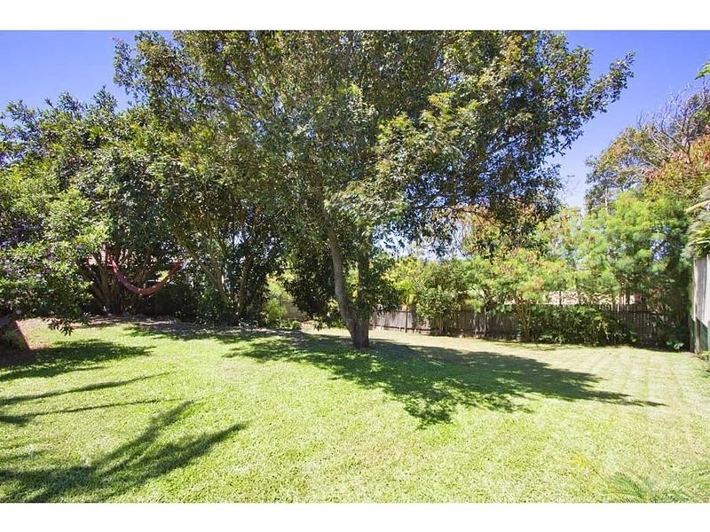 42 Marble Drive, Carrara QLD 4211