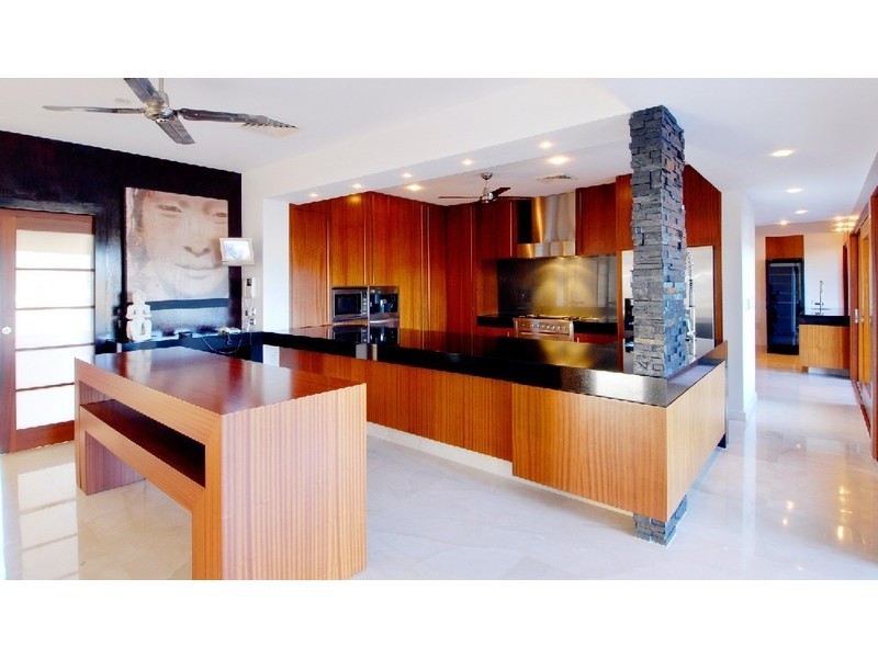 64 Cabana Boulevard, Benowa QLD 4217