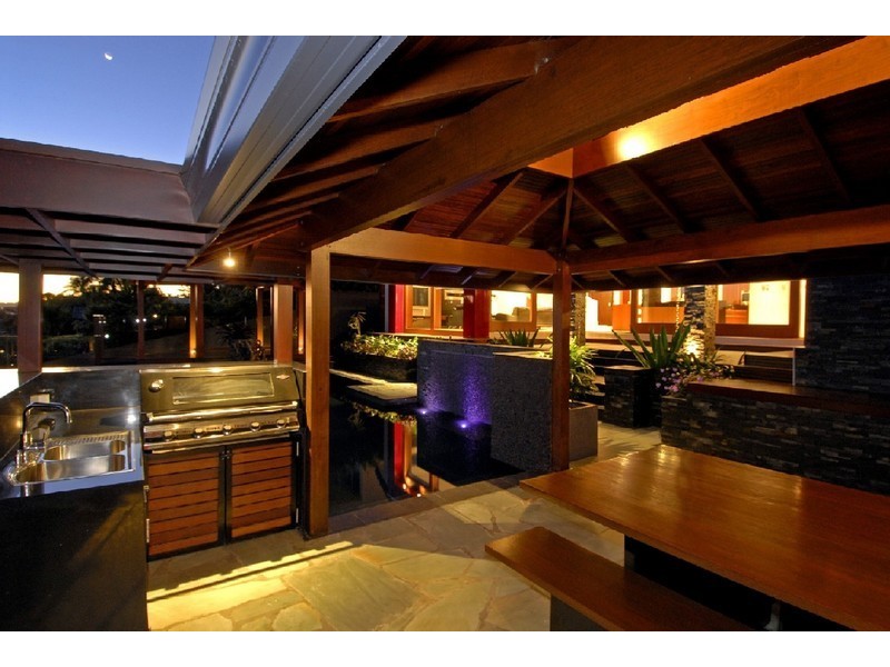 64 Cabana Boulevard, Benowa QLD 4217