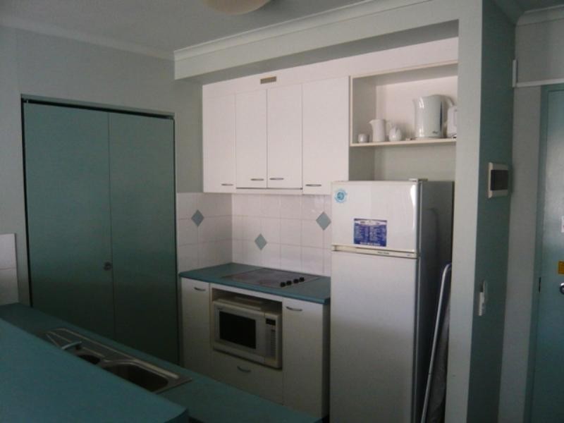 27/512 Margaret Avenue, Broadbeach QLD 4218