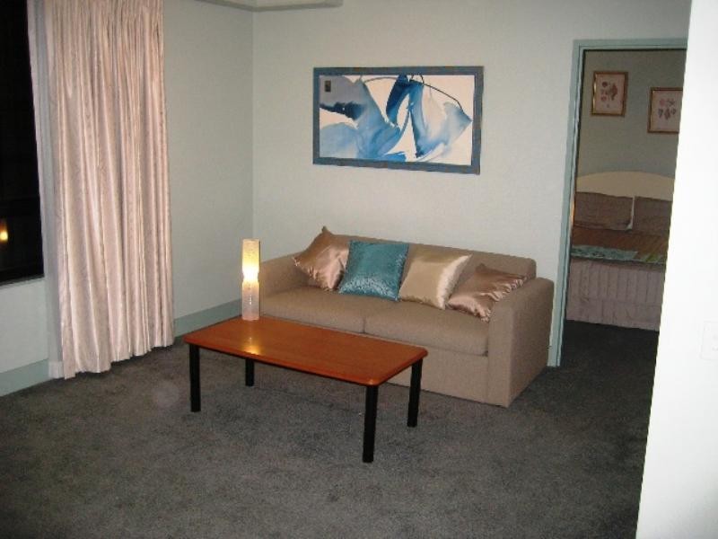 27/512 Margaret Avenue, Broadbeach QLD 4218