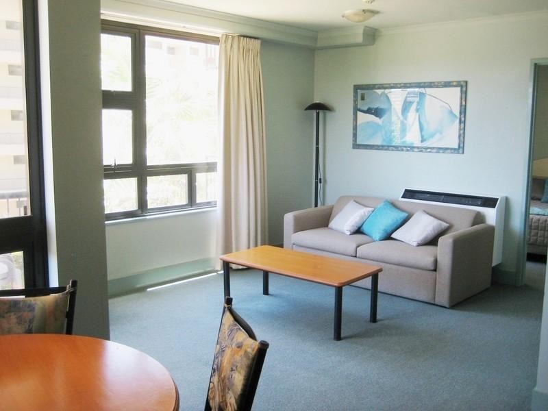 27/212 Margaret Avenue, Broadbeach QLD 4218