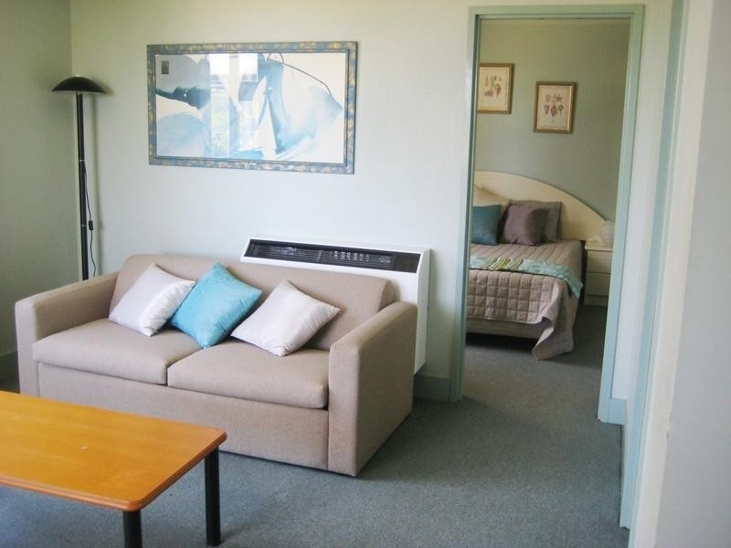 27/212 Margaret Avenue, Broadbeach QLD 4218