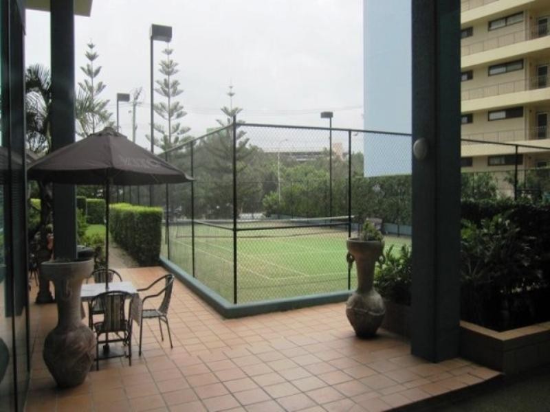 27/212 Margaret Avenue, Broadbeach QLD 4218