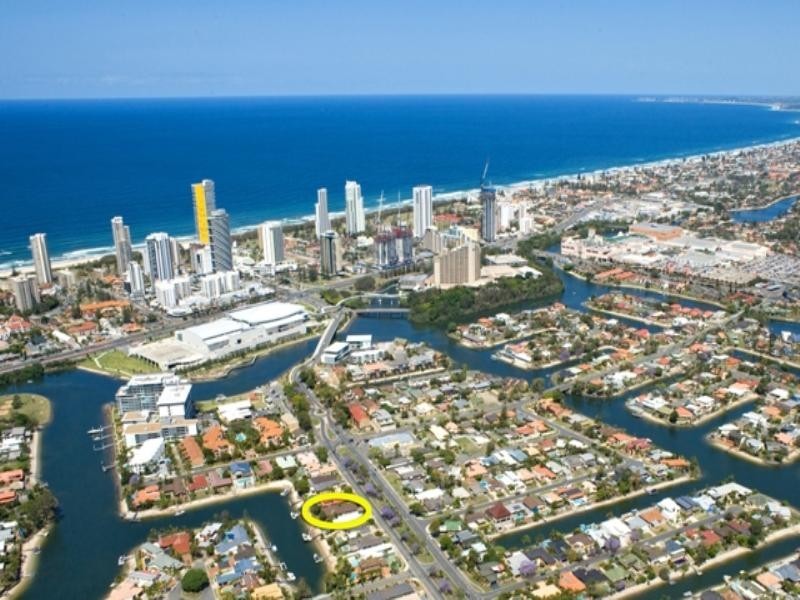 Broadbeach Waters QLD 4218