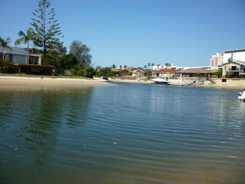 Broadbeach Waters QLD 4218