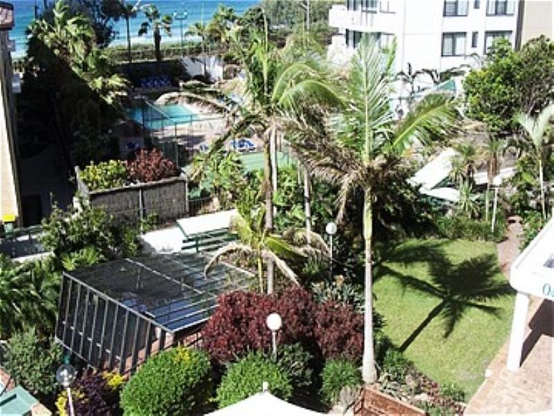 14/4 Britannia Avenue, Broadbeach QLD 4218