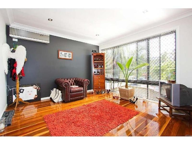 111 Petrel Avenue, Mermaid Beach QLD 4218