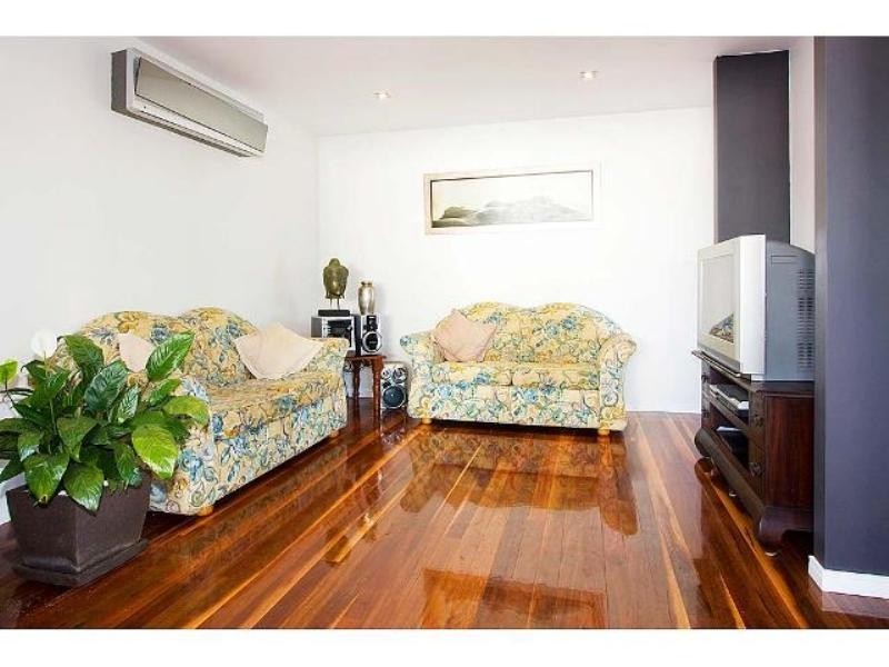 111 Petrel Avenue, Mermaid Beach QLD 4218