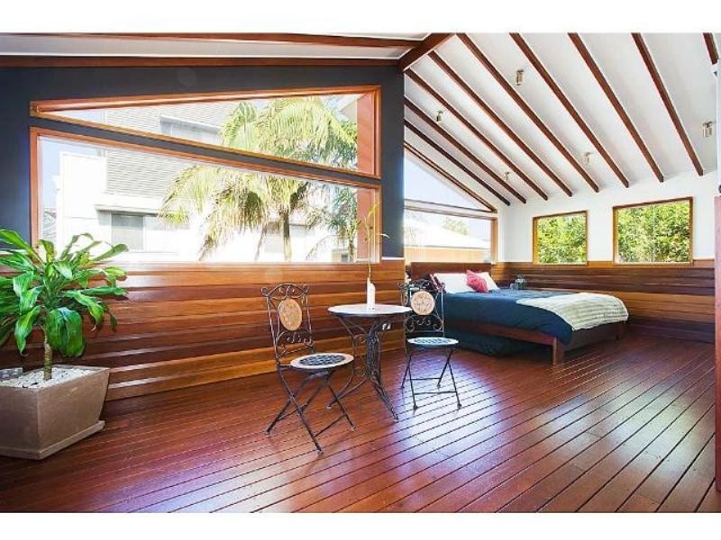 111 Petrel Avenue, Mermaid Beach QLD 4218