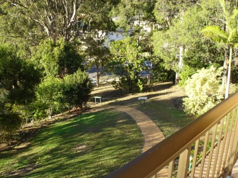 4/2 Hayle Street, Burleigh Heads QLD 4220