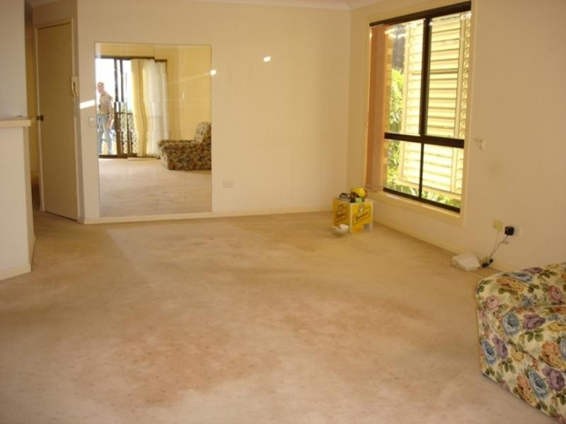 4/2 Hayle Street, Burleigh Heads QLD 4220