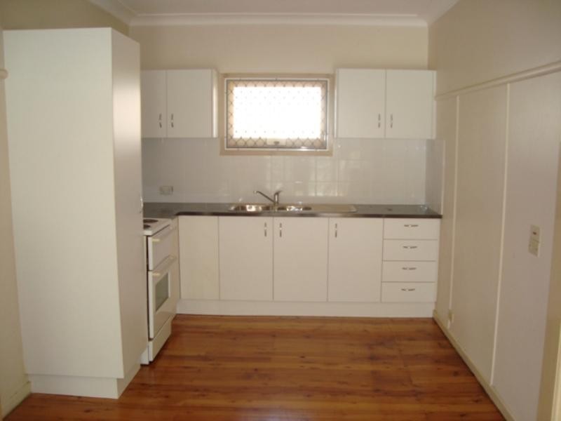 8/4 First Avenue, Burleigh Heads QLD 4220