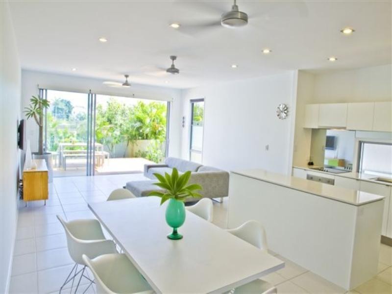 21A Kiers Road, Miami QLD 4220