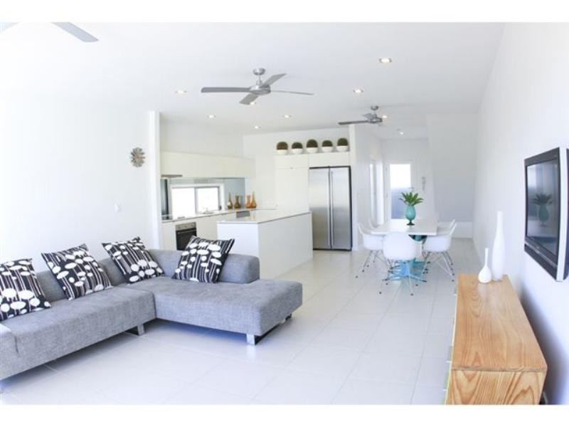 21A Kiers Road, Miami QLD 4220