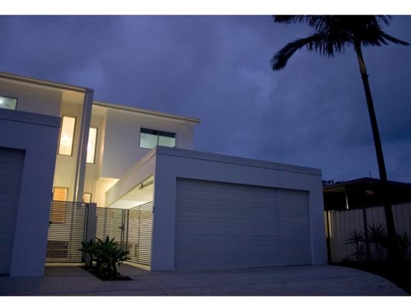 21A Kiers Road, Miami QLD 4220