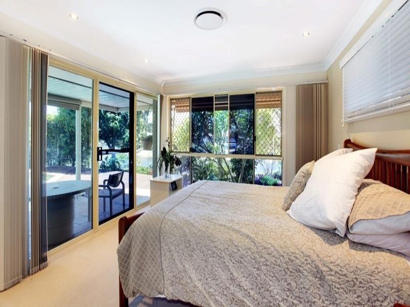 15 Driver Court, Mermaid Waters QLD 4218