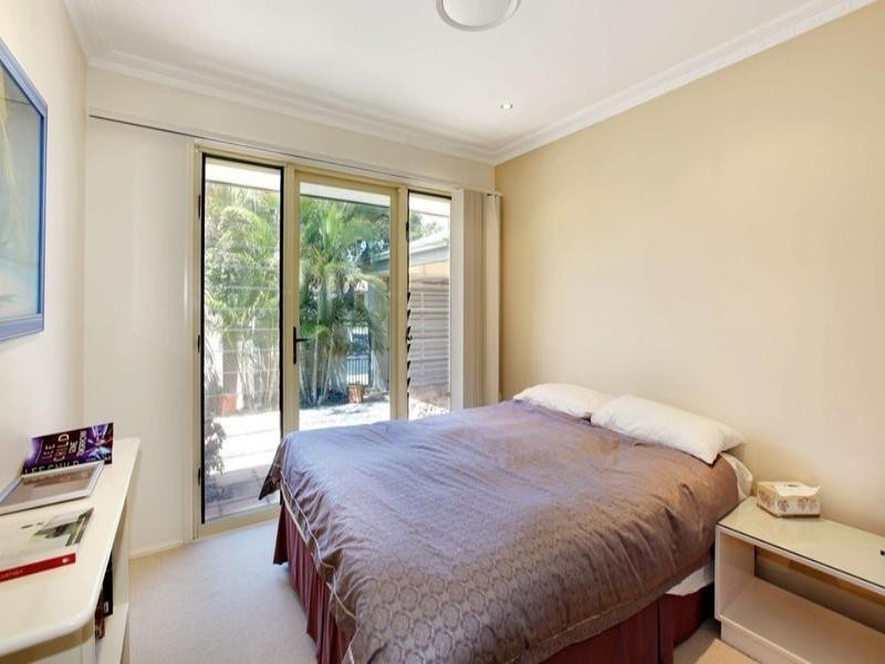 15 Driver Court, Mermaid Waters QLD 4218