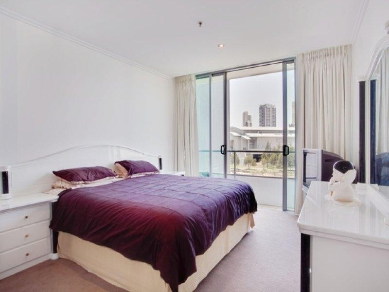 1206/33 Te Peters Drive, Broadbeach Waters QLD 4218