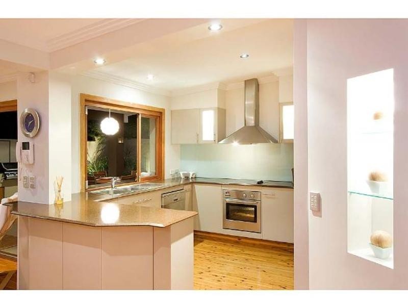 58 Allambi Avenue, Broadbeach Waters QLD 4218