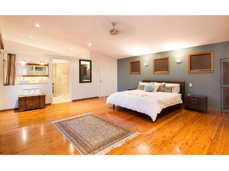 58 Allambi Avenue, Broadbeach Waters QLD 4218