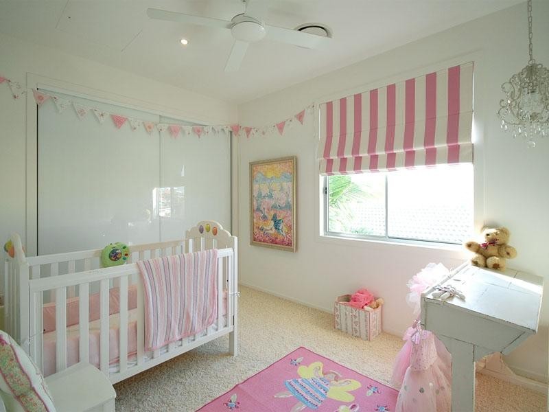 37 Petrel Avenue, Mermaid Beach QLD 4218