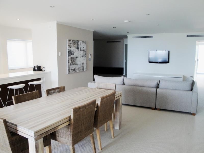 13/120 ‘Surf 120′ Surf Parade, Broadbeach QLD 4218