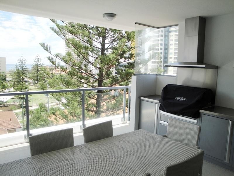 13/120 ‘Surf 120′ Surf Parade, Broadbeach QLD 4218