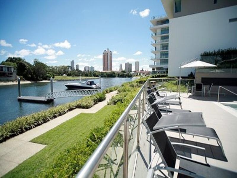 2218/33 Te Peters Drive “Freshwater Point”, Broadbeach Waters QLD 4218