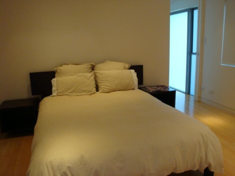 6 Biggs Place, Southport QLD 4215