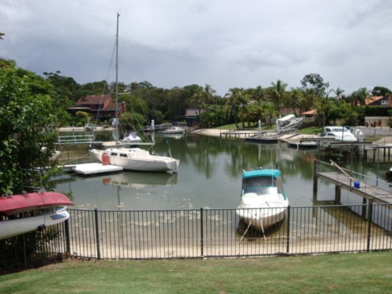 6 Biggs Place, Southport QLD 4215