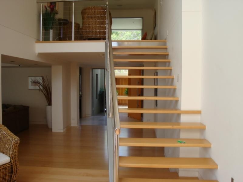 6 Biggs Place, Southport QLD 4215