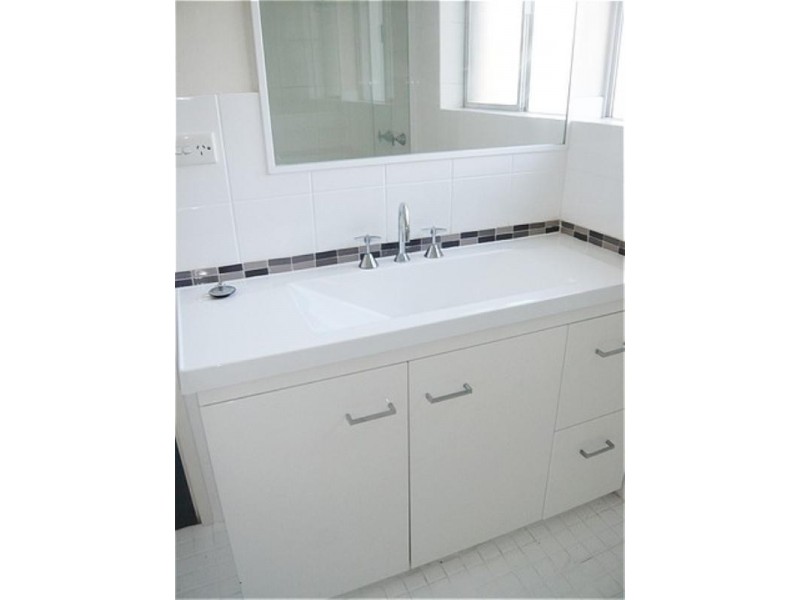 7/55 Old Burleigh Road, Broadbeach QLD 4218