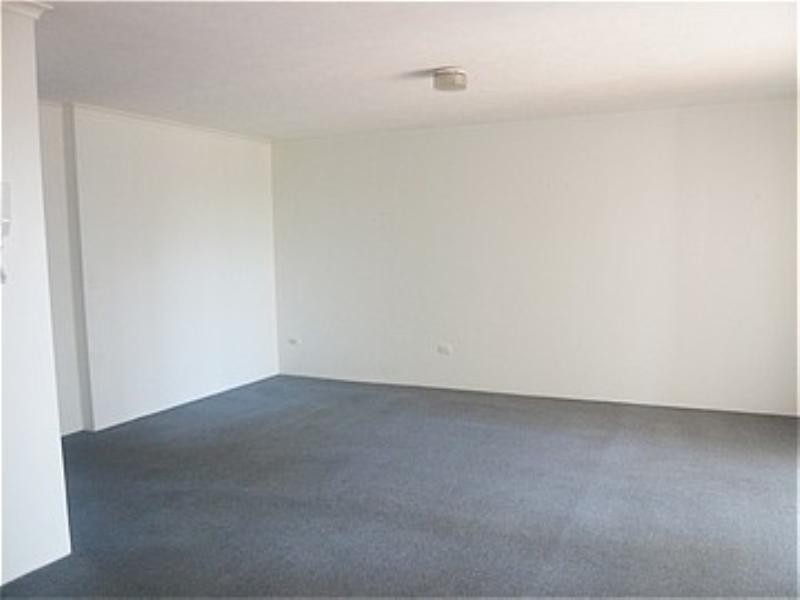 7/55 Old Burleigh Road, Broadbeach QLD 4218