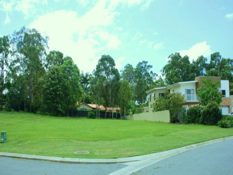 5017 Riverwood Grove, Benowa QLD 4217