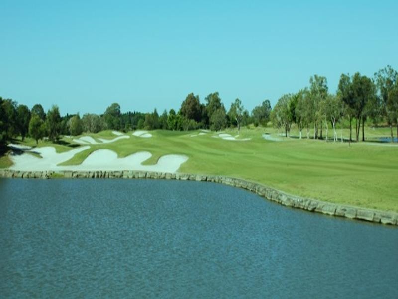 5017 Riverwood Grove, Benowa QLD 4217