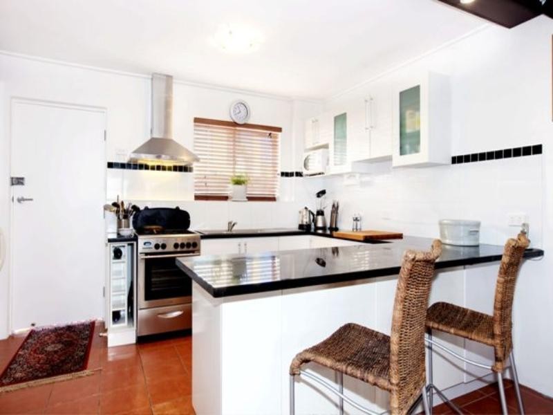 2 ‘Aztec Court’, 38 Sunbrite Avenue, Mermaid Beach QLD 4218