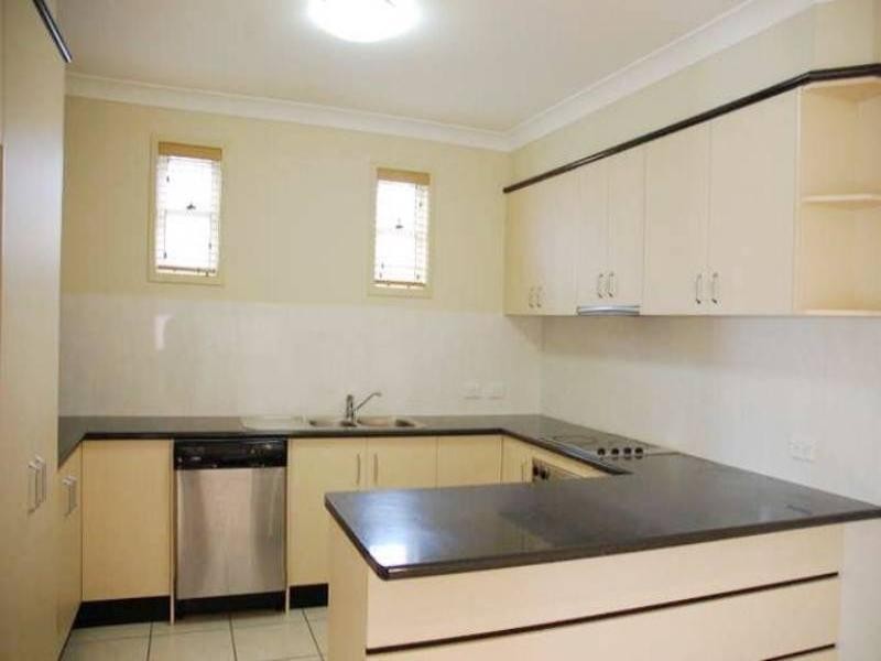 1/104 Nobby Parade, Miami QLD 4220