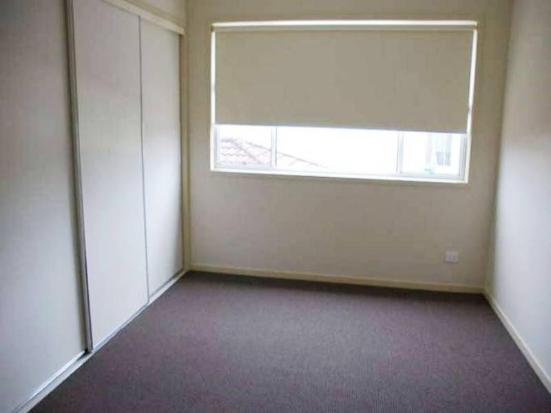 1/104 Nobby Parade, Miami QLD 4220