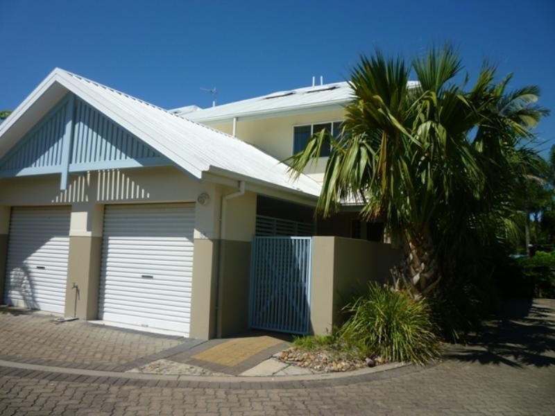 35/16 Crescent Avenue, Mermaid Beach QLD 4218