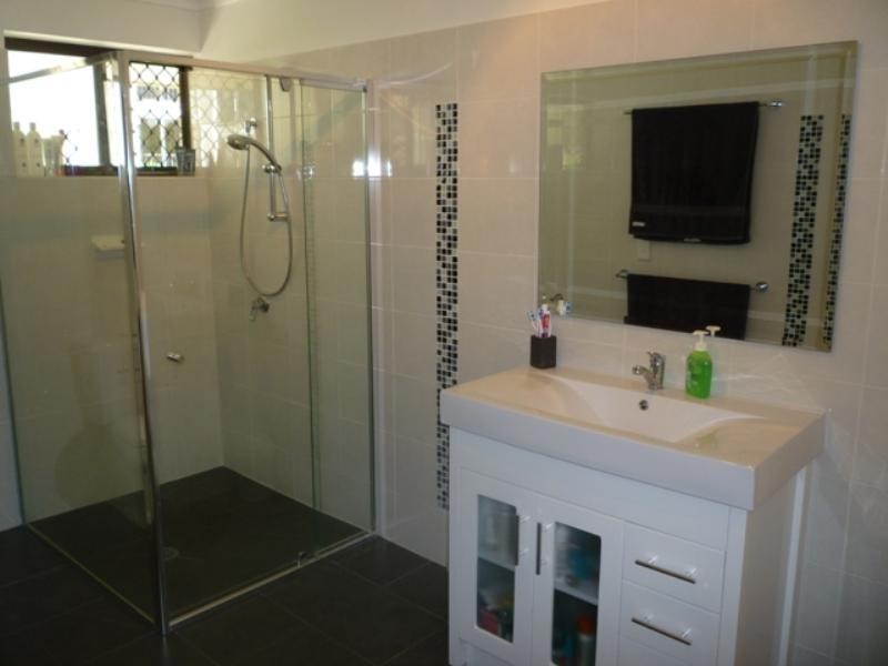 5 ‘Surf 200′, 200 Surf Parade, Surfers Paradise QLD 4217