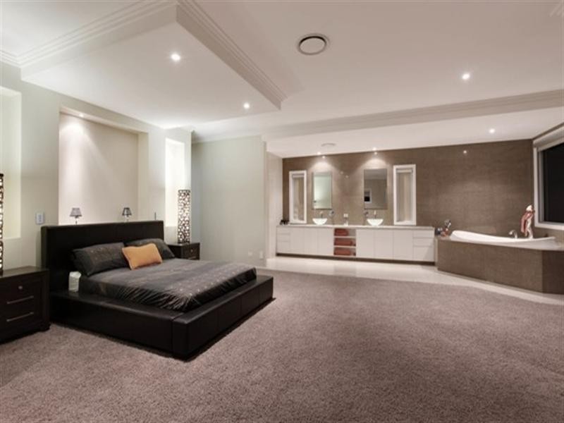 2 Lakelands Drive, Merrimac QLD 4226