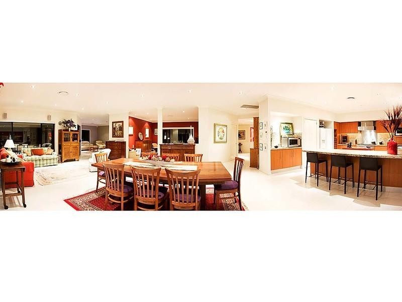 627 Bonogin Road, Bonogin QLD 4213