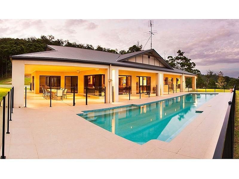 627 Bonogin Road, Bonogin QLD 4213