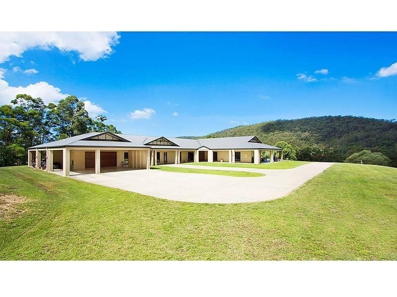 627 Bonogin Road, Bonogin QLD 4213