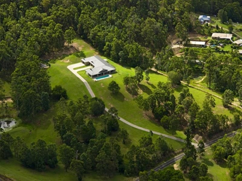 627 Bonogin Road, Bonogin QLD 4213